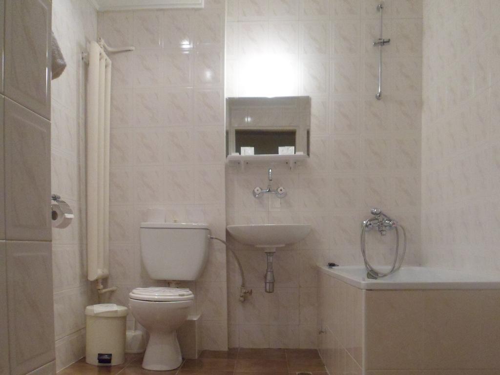 Hotel Of Bulgarian Academy Of Sciences Sofia Bilik gambar